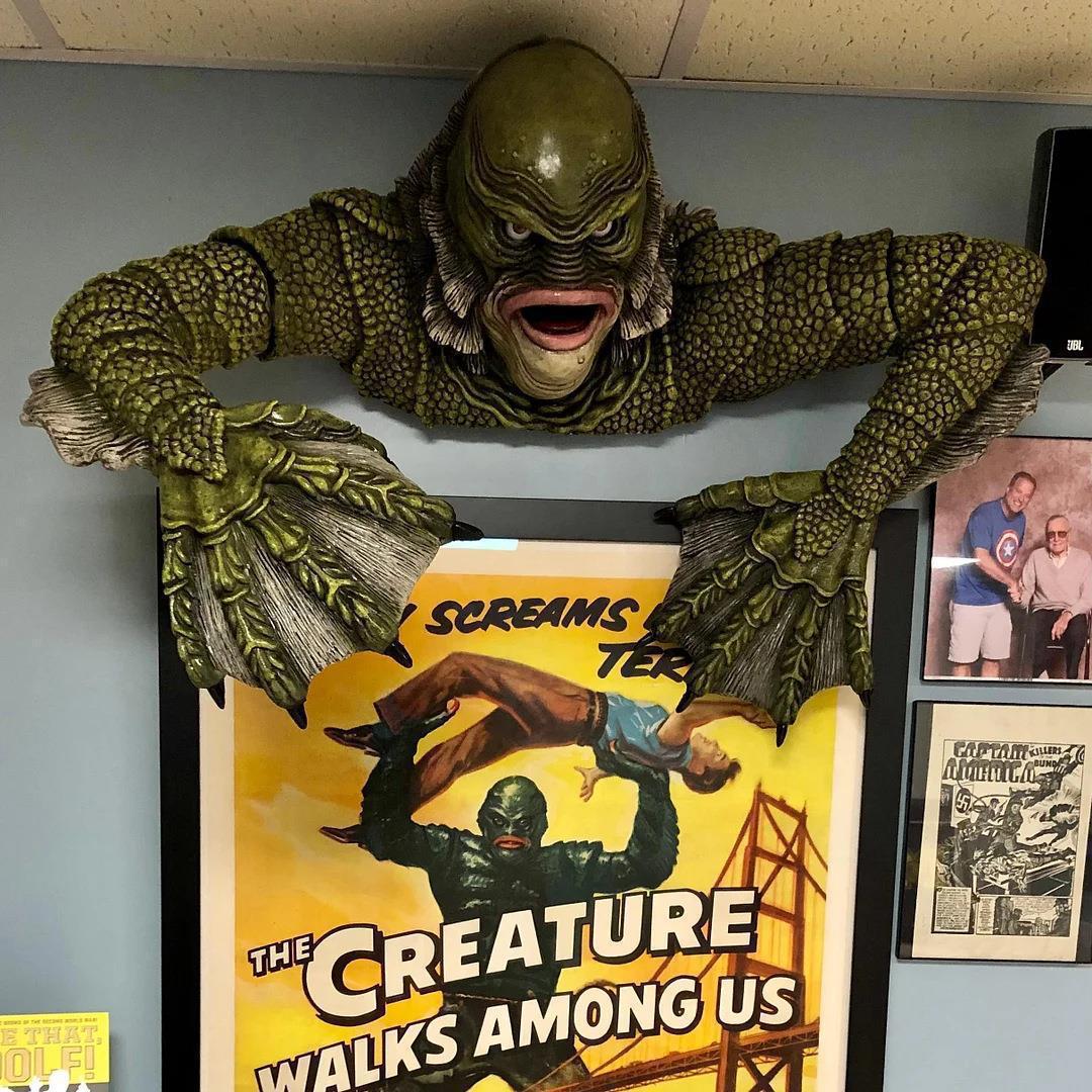 creature from the black lagoon grave walker statue