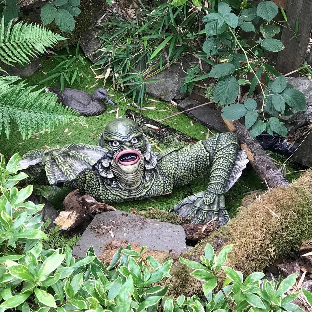 creature from the black lagoon grave walker statue